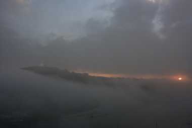 09 October 2021 - 07-47-41

------------
Sunrise over Kingswear through mist
